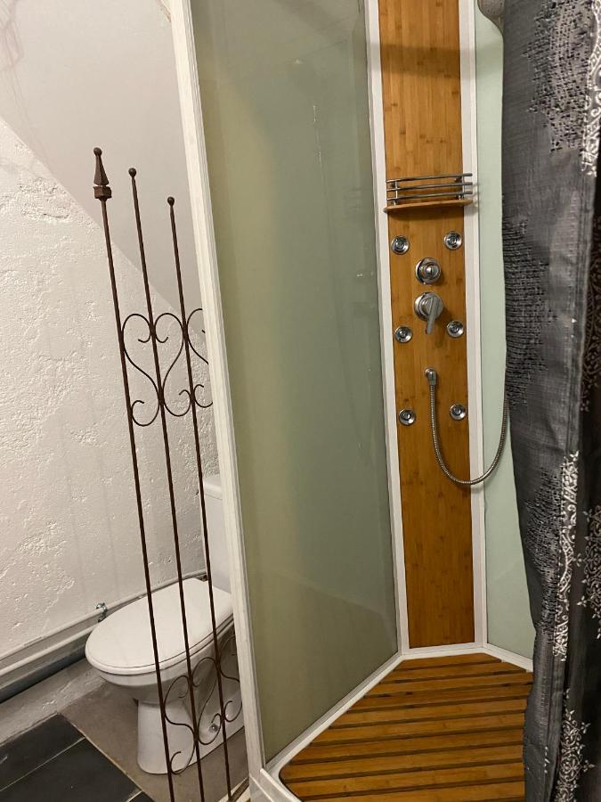 Apartamento Adorable Gesthouse Avec Parking Gratuit Sur Place. Le Chene Exterior foto