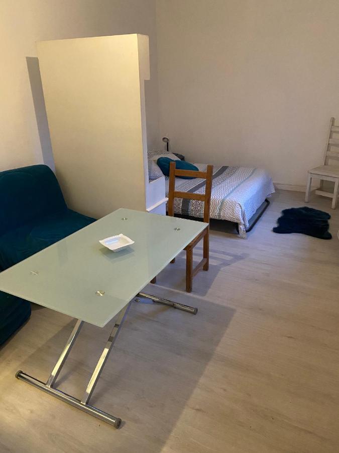 Apartamento Adorable Gesthouse Avec Parking Gratuit Sur Place. Le Chene Exterior foto
